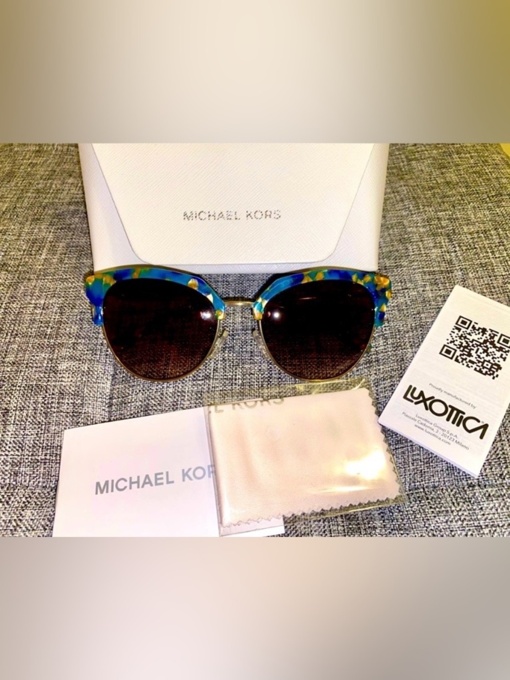 New Authentic Michael Kors Blue/Green Cat-Eye Sunglasses